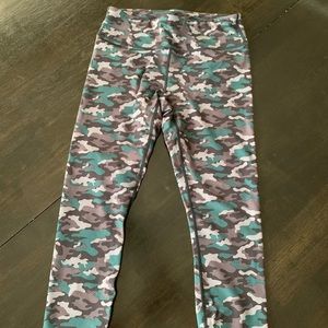 Fabletics crop leggings in XS